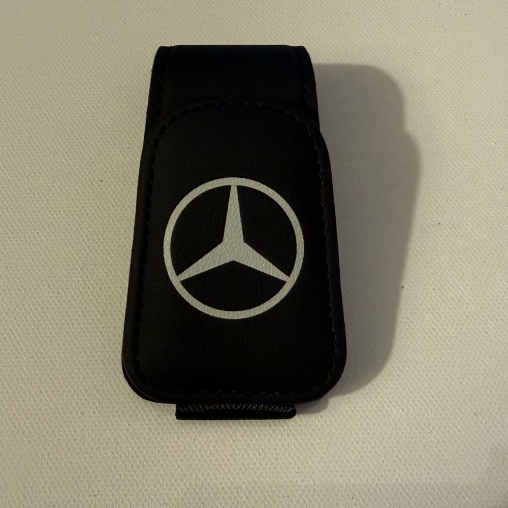 Mercedes Benz Sunglass Holder for Car with Logo in Black Leather NWT
